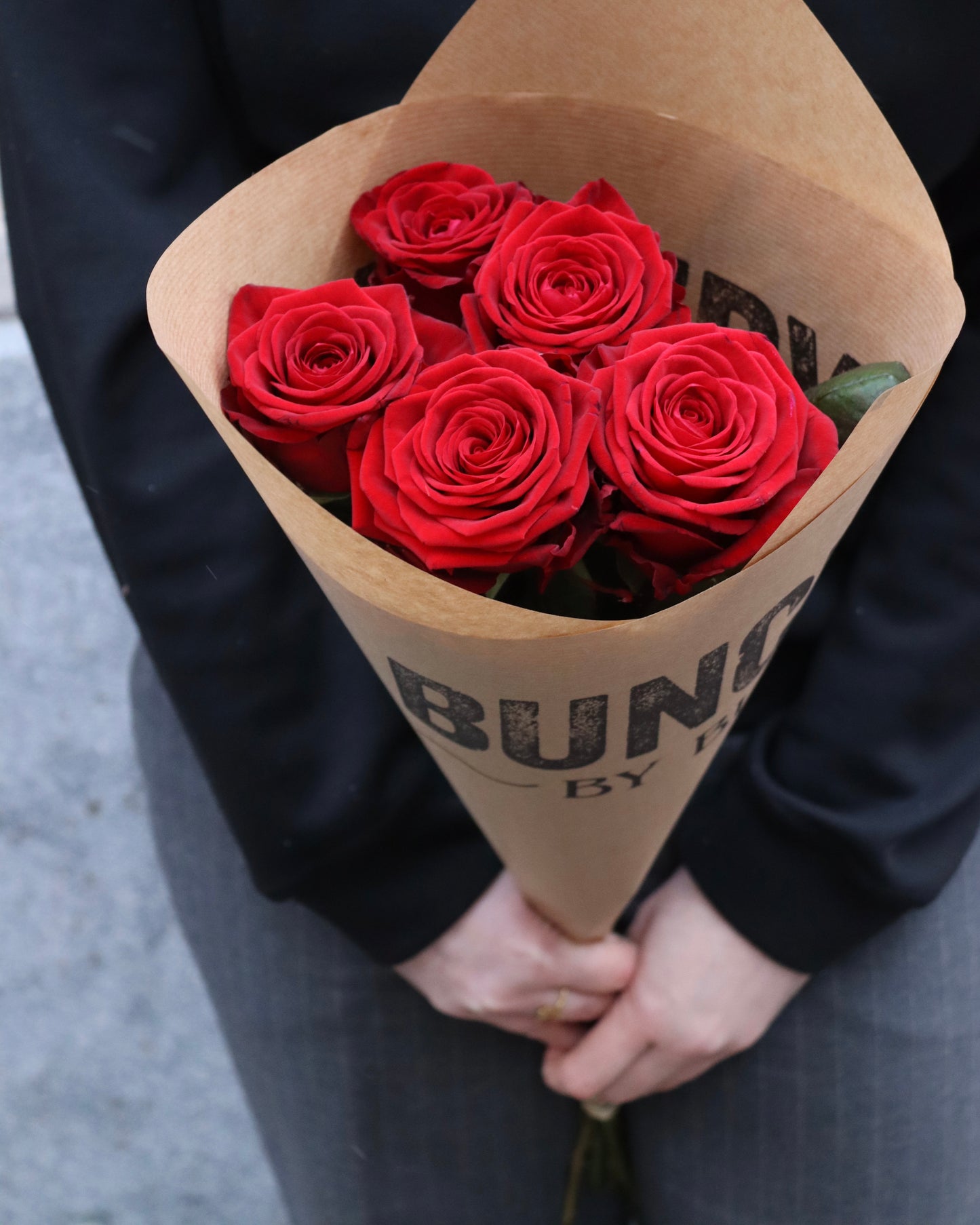 Pre-order Röda rosor 5p