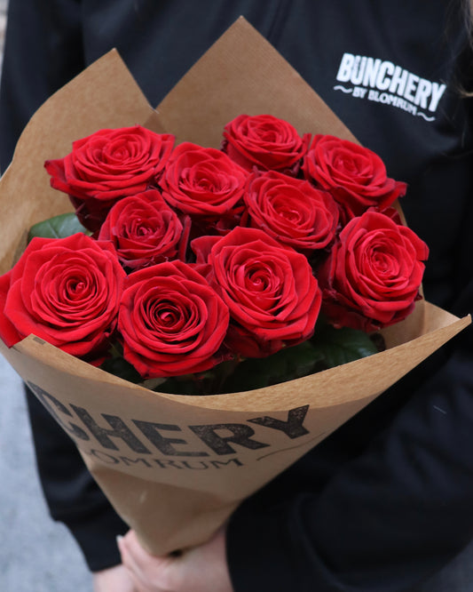 Pre-order Röda rosor 10p